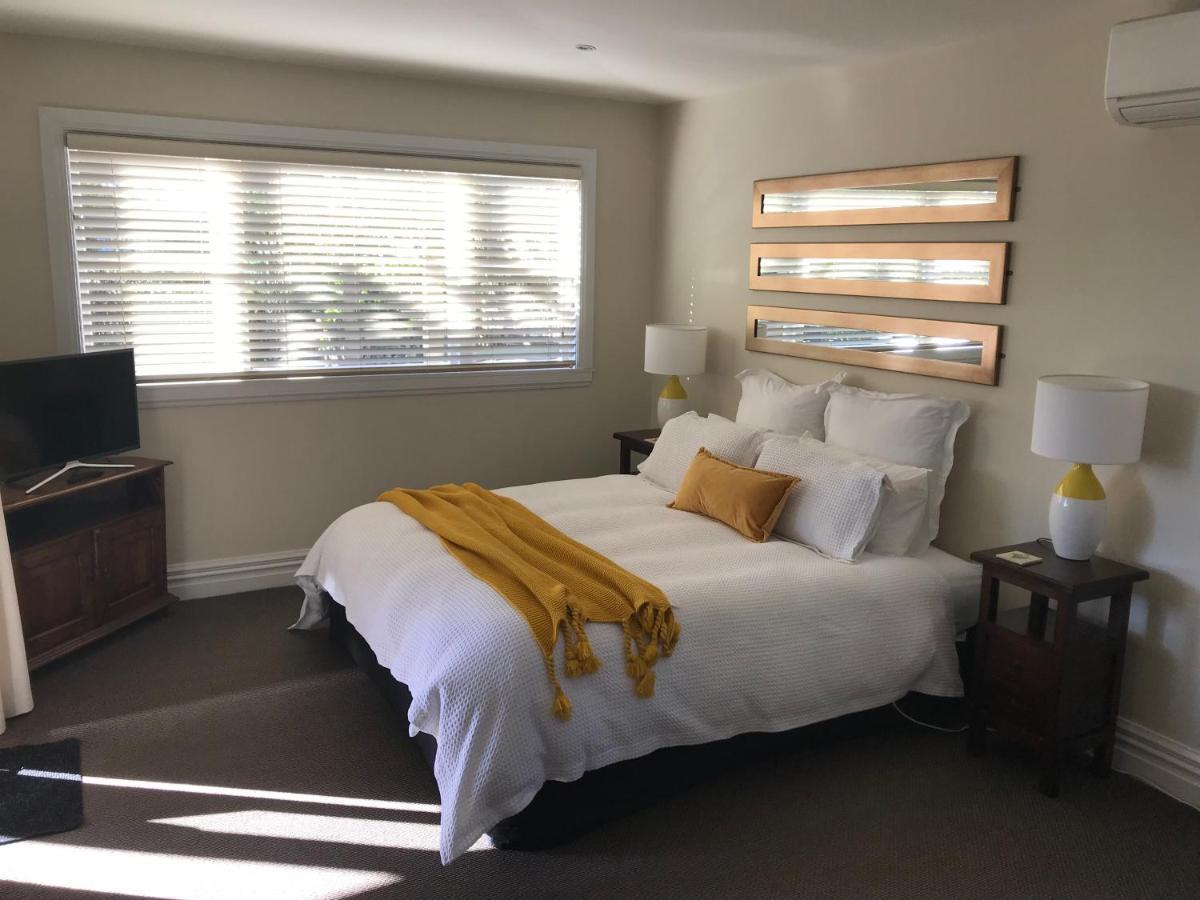 Pinot Villas Martinborough Eksteriør billede
